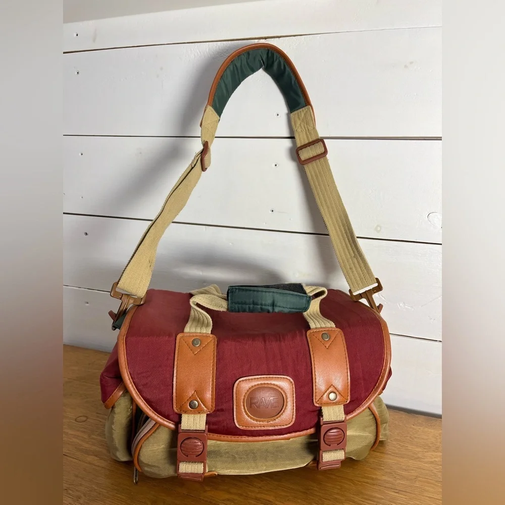 RAVE Multi-Color Camera  Bag - Picture 2 of 10